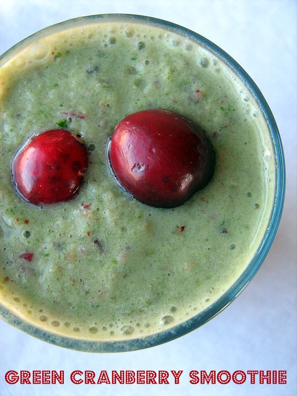 Green Smoothie with Fresh Cranberries